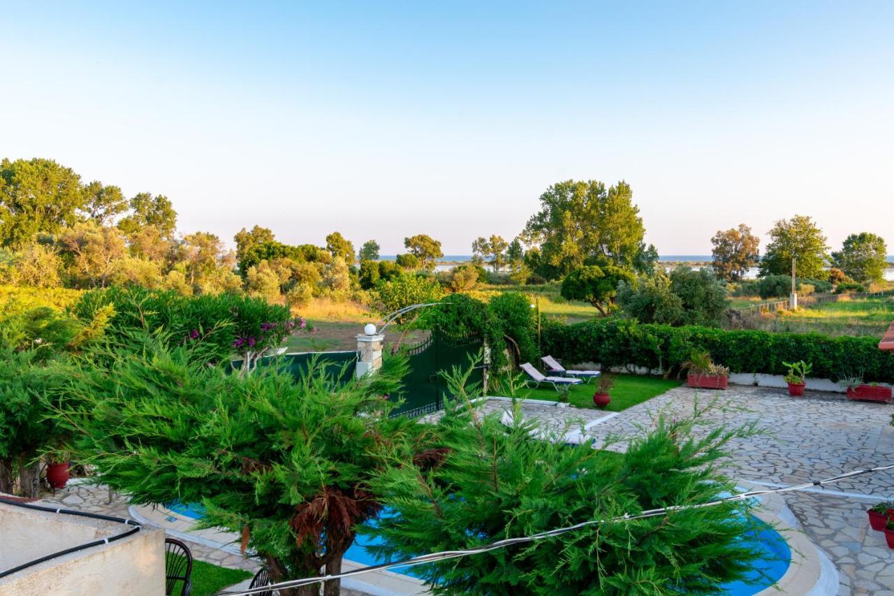 Villa Saia Halikounas Exterior photo